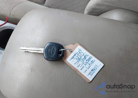 2010 Toyota Tacoma Prerunner V6 z USA, uszkodzony, nr VIN 3TMJU4GN3AM103851